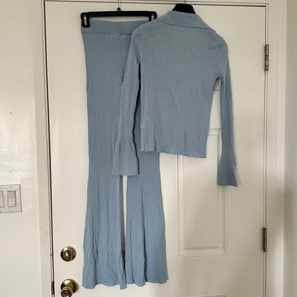 Blue Ribbed Knitted Set - Picture 5 of 5